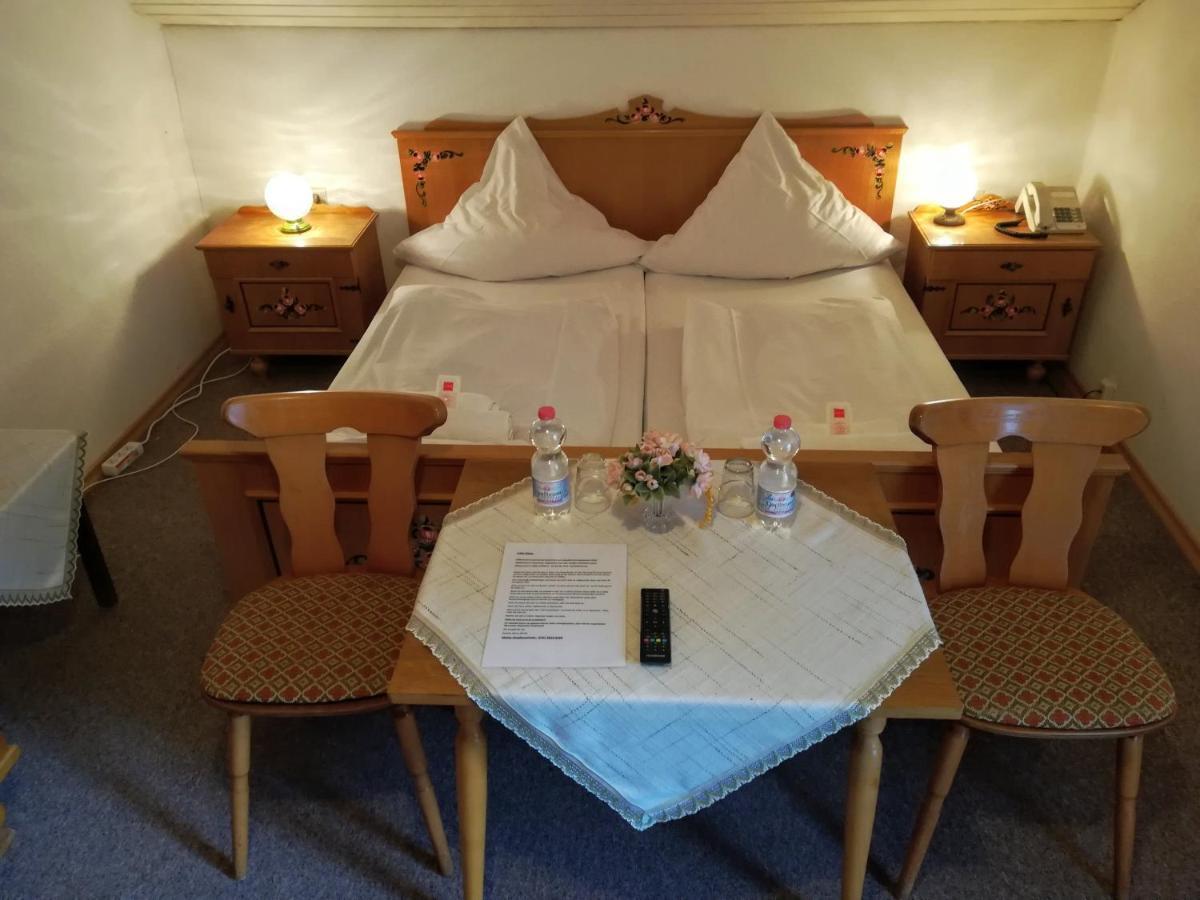 Hotel Waldhaus *